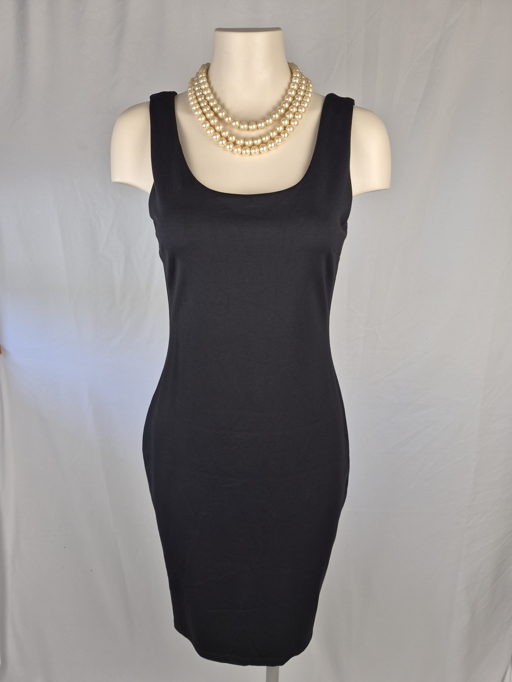 le chateau Black Scoop Neck Midi Dress